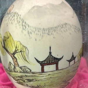 Ovo oriental vintage pintado à mão com caixa decorativa