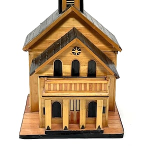 RARE Vintage Bamboo Wheat stalk Victorian houses Trinket /Jewelry / Music Box 5&quot;