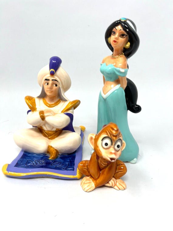ディズニー　アメリカ　ヴィンテージ　陶器　人形　置物 アラジン、ジャスミン、アブのヴィンテージ陶器フィギュアセット