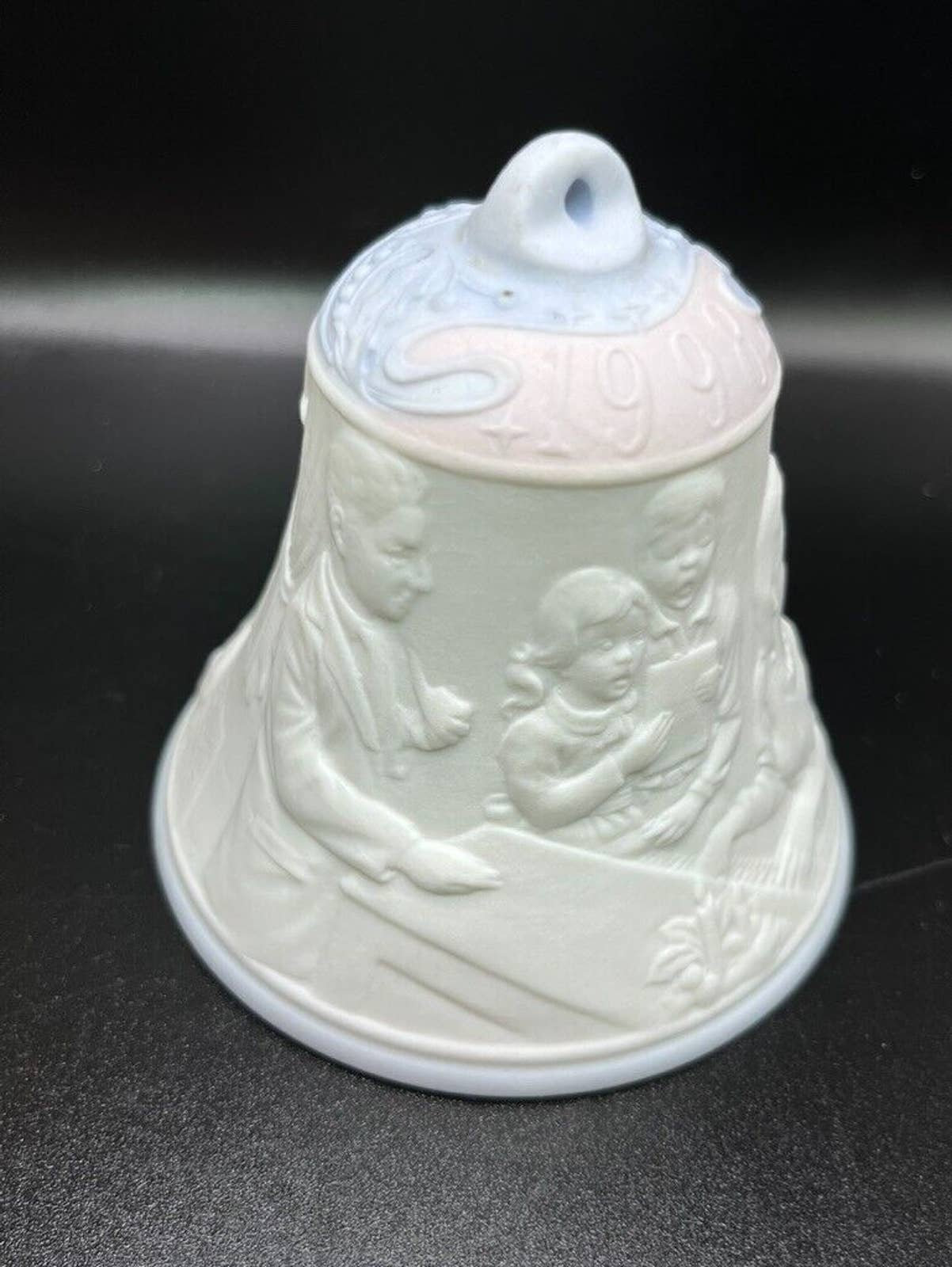 LLADRO #16560 1998 Etched Feliz Navidad 1998 Christmas