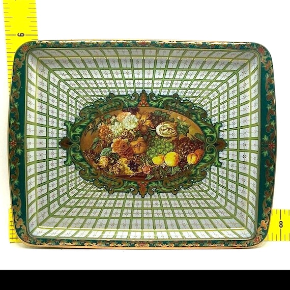 Vintage Daher Decorated Ware Green Tin Tray, Made in England