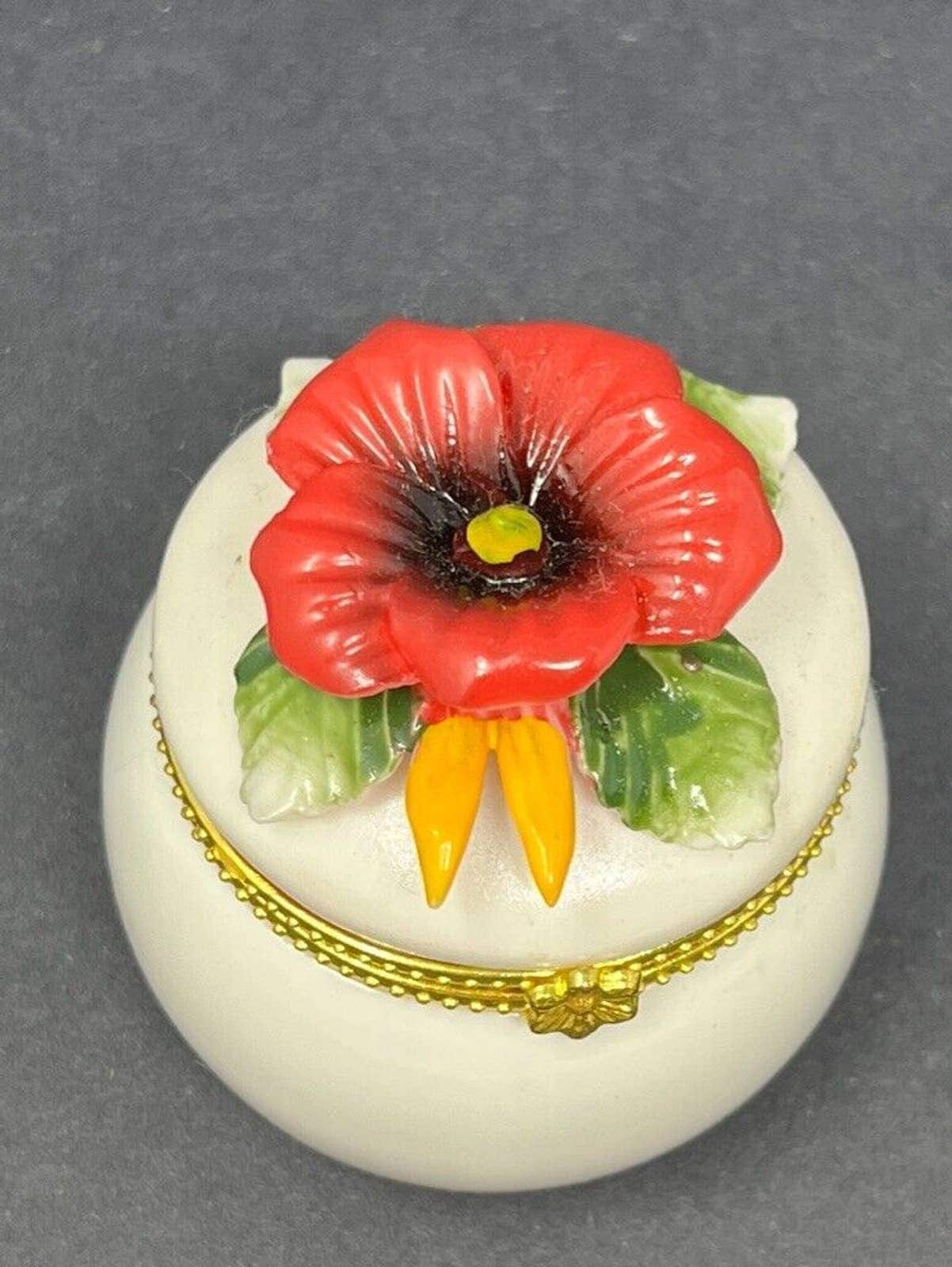 アンティーク 花柄 オレンジ　２段ケース VTG 磁器製小物入れ 花柄 オレンジ 蝶番式 2インチ 手描き - Etsy 日本