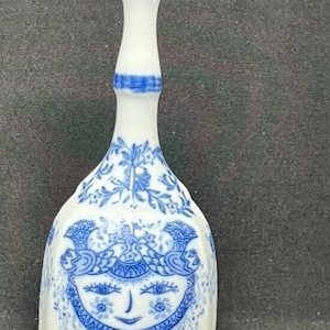 Vtg Artistiek Seito Japan Bell Wit/Blauw Bloemenporselein Lady Flowers