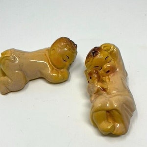 Vintage Chalkware Sleeping Babies Set of Two Wall Hangers Nursery Infant 1950s