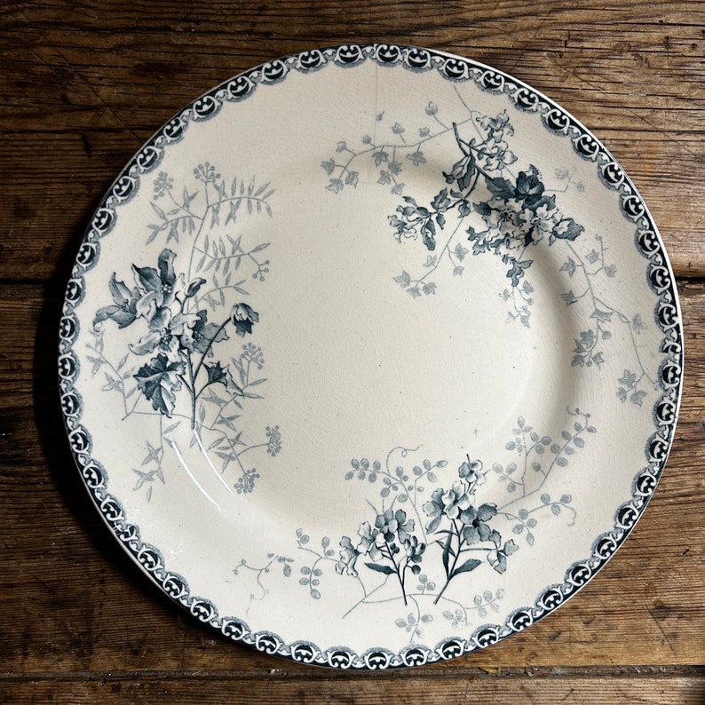 Terre de Fer créer votre composition sur mesure Assiette plate second choix Modèle 4