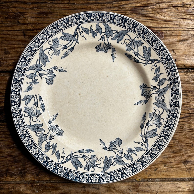 Terre de Fer créer votre composition sur mesure Assiette plate second choix Modèle 8