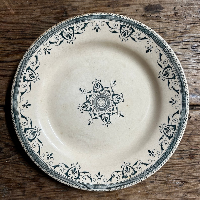 Terre de Fer créer votre composition sur mesure Assiette plate second choix Modèle 6