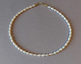 Gold necklace freshwater pearl