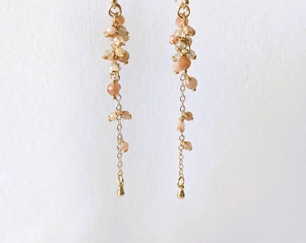 Long earrings AAA peach moonstone gold