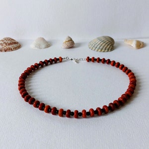 Necklace foam coral spinel beads silver