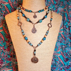 Indah-halsband med Java-pärlor