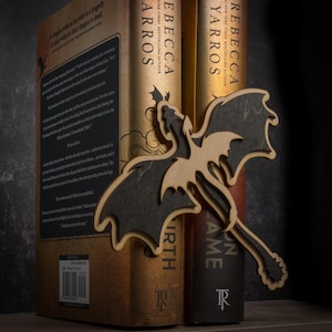 Fourth Wing Dragon Bookshelf Decor: Tairn and Andarna Inspired 3D Layered Art