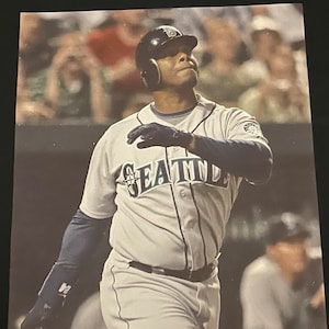 Ken Griffey Jr. premium T-Shirt in Mens sizes S-3XL in black or white! Printed on Kirkland Brand T-Shirts!