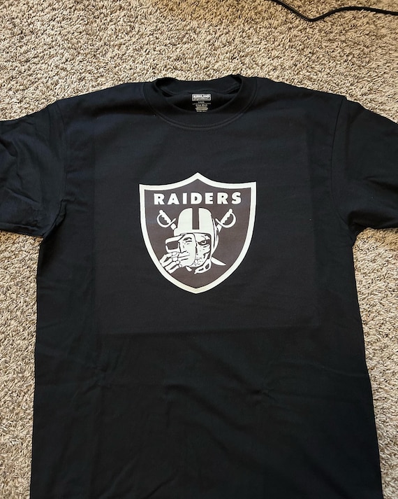 Oakland Raider Skull Logo Premium T Shirt in Mens Sizes S