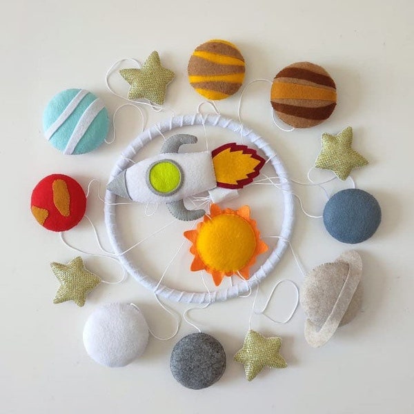 Space theme cot mobile / solar system mobile / Planet and rocket toys / sky theme crib mobile / felt hand, rocket mobile, nursery mobile