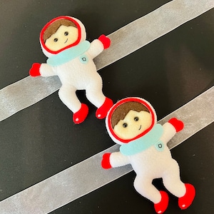 Astronaut curtain Tiebacks, space curtain Tiebacks, Tiebacks for kids room , space Tiebacks