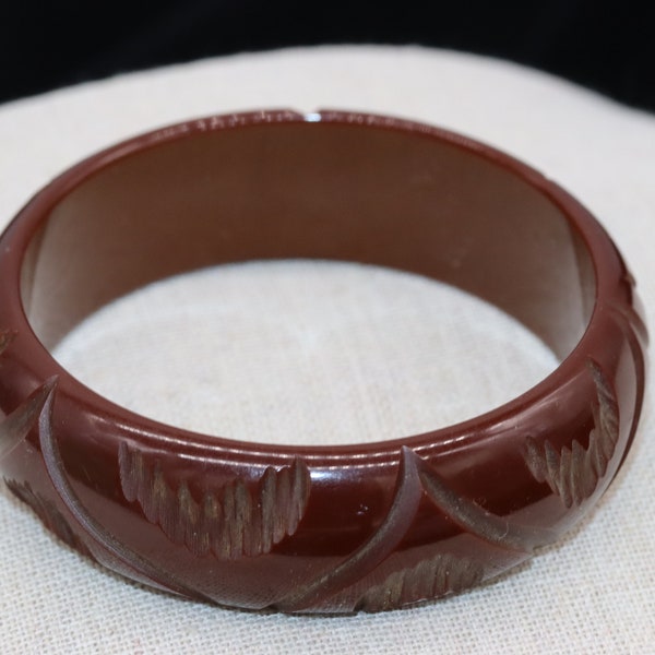 Vintage Bakelite 7/8" Wide Root Beer Brown Carved Bangle Bracelet Tested with Simichrome