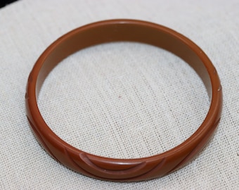 Vintage Bakelite Rootbeer Brown Colored Carved 3/8" Wide Bangle Bracelet Simichrome Tested