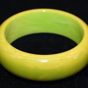 Vintage Bakelite Spinach Color Bangle Bracelet Tested With Simichrome