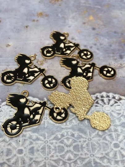 5 pcs HK Bad-Batz-Maru Motorcycle l Hello Kitty l Enamel Charms W1 - Thumbnail 2
