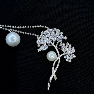 Flower and Tree Brooch with Freshwater Pearl - Wedding Jewelry, Gift for Her