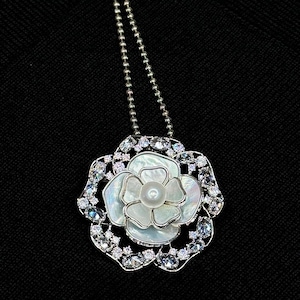 Flower Brooch with Freshwater Pearl - Wedding Brooch, Original Flower Pin Accessory