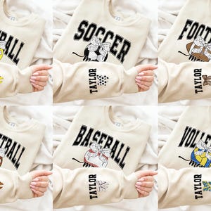 Mãe esportiva personalizada com manga PNG, Frente de futebol e manga PNG, Mãe do futebol, Dia de jogo da mãe na moda, Mãe do beisebol, Mãe do voleibol