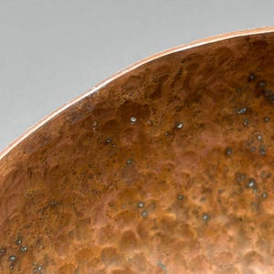 Sur La Table ボウル 2個セット ハンマー仕上げ銅メッキアルミニウム製 5.5インチ スナック用サービングボウル 画像 7