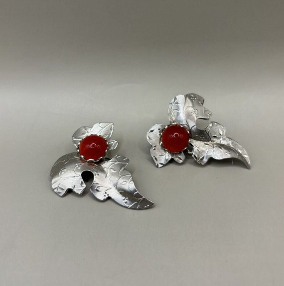 Vintage Silver Tone Grape Leaf Clip On Earrings w… - image 2