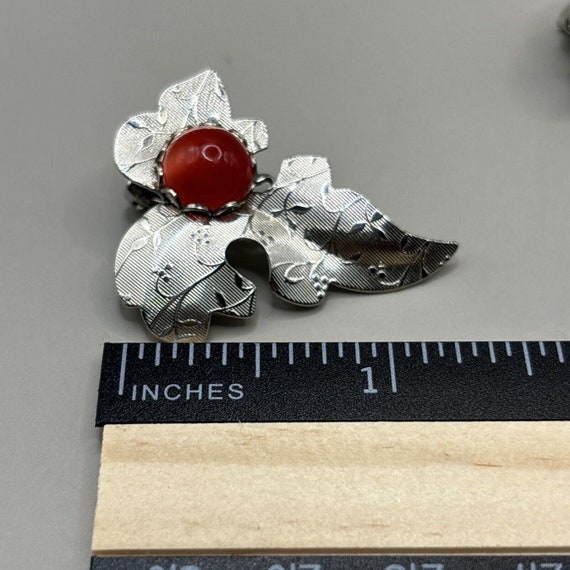 Vintage Silver Tone Grape Leaf Clip On Earrings w… - image 7