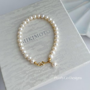 カスタマイズされた天然淡水真珠ブレスレット 14K ゴールドフィルド バロック ミニマリスト ウェディング ジュエリー 上品なブレスレット