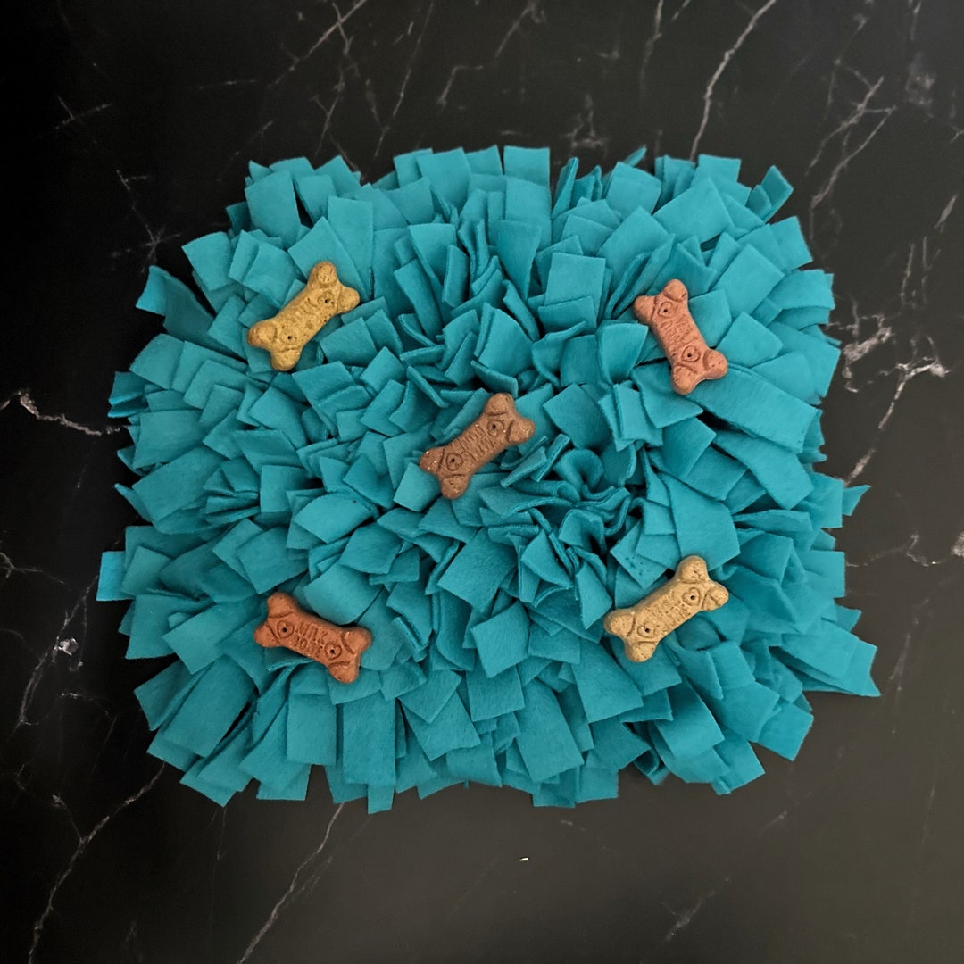 Snuffle Mat, Turquoise Fleece Snuffle Mat for Dogs, Rabbits and Other