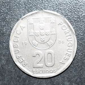 PORTUGAL   Coins  20 Escudos  1986    ~~L@@K~~