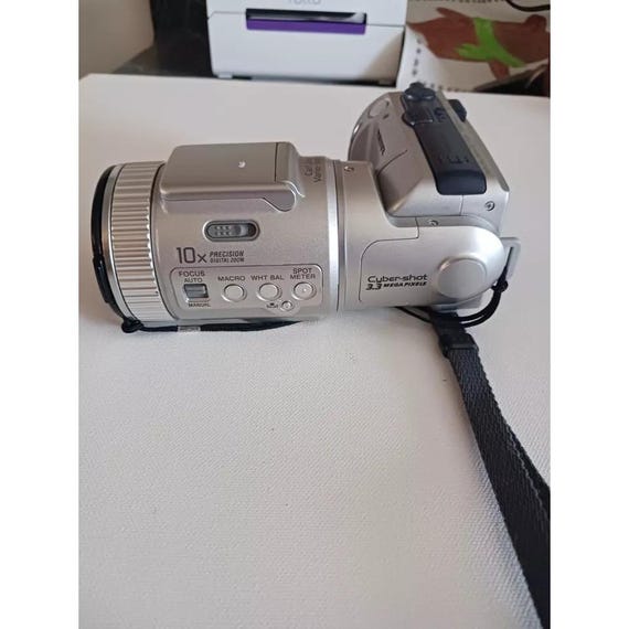Buy Sony DSC-F505V 2.1 MP Digital Camera With 5x Optical Zoom