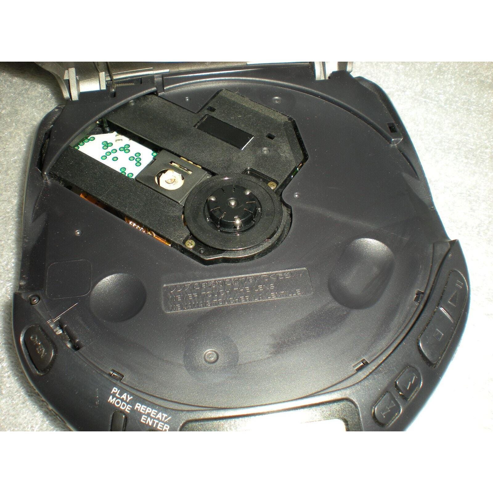 Vintage Sony Discman Portable CD Compact Disc Player D-171 Digital