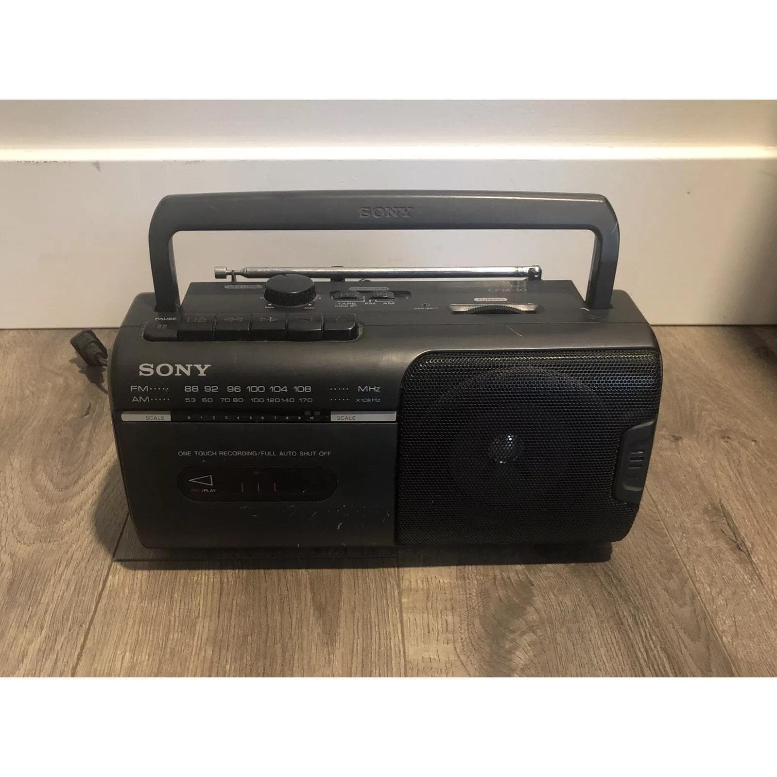 FM/AM Cassette-Corder CFM-800 Radio Sony Corporation