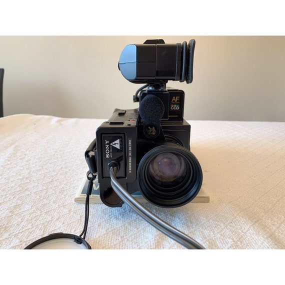 ビデオカメラレコーダー CCD-V8AF Video8 ブラック RARE Sony CCD-V8AF Video8 8mm Video Camera Recorder