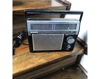Vintage Sony AM Radio TR-3550 Red 70' - Etsy