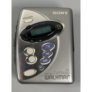 Sony WM-FX277 Walkman Personal Cassette Player Radio Mega Bass Retro Vintage