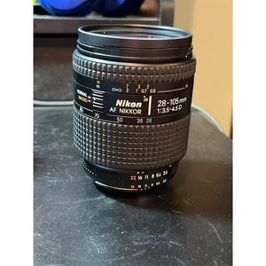 Nikon Nikkor AF 28-105mm f3.5-4.5 D IF Macro Lens.
