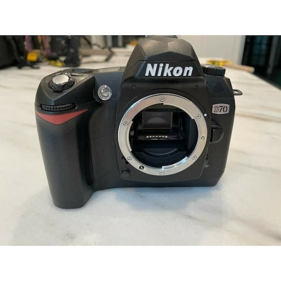 Nikon D70