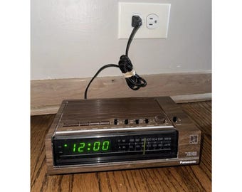 Radio reloj AM/FM vintage Panasonic RC-6050
