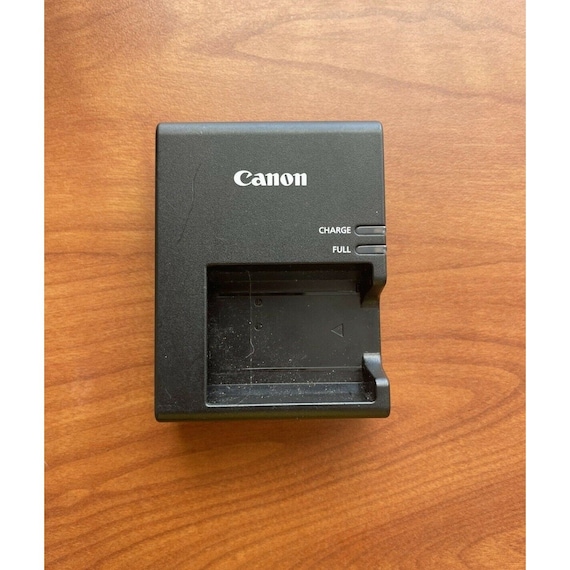 Canon Charger LC-E10 for LP-E10 Battery T7 T6 T5 T3 Camera
