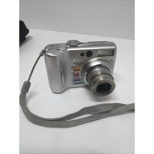 Nikon COOLPIX 4200 4.0MP Digital Camera