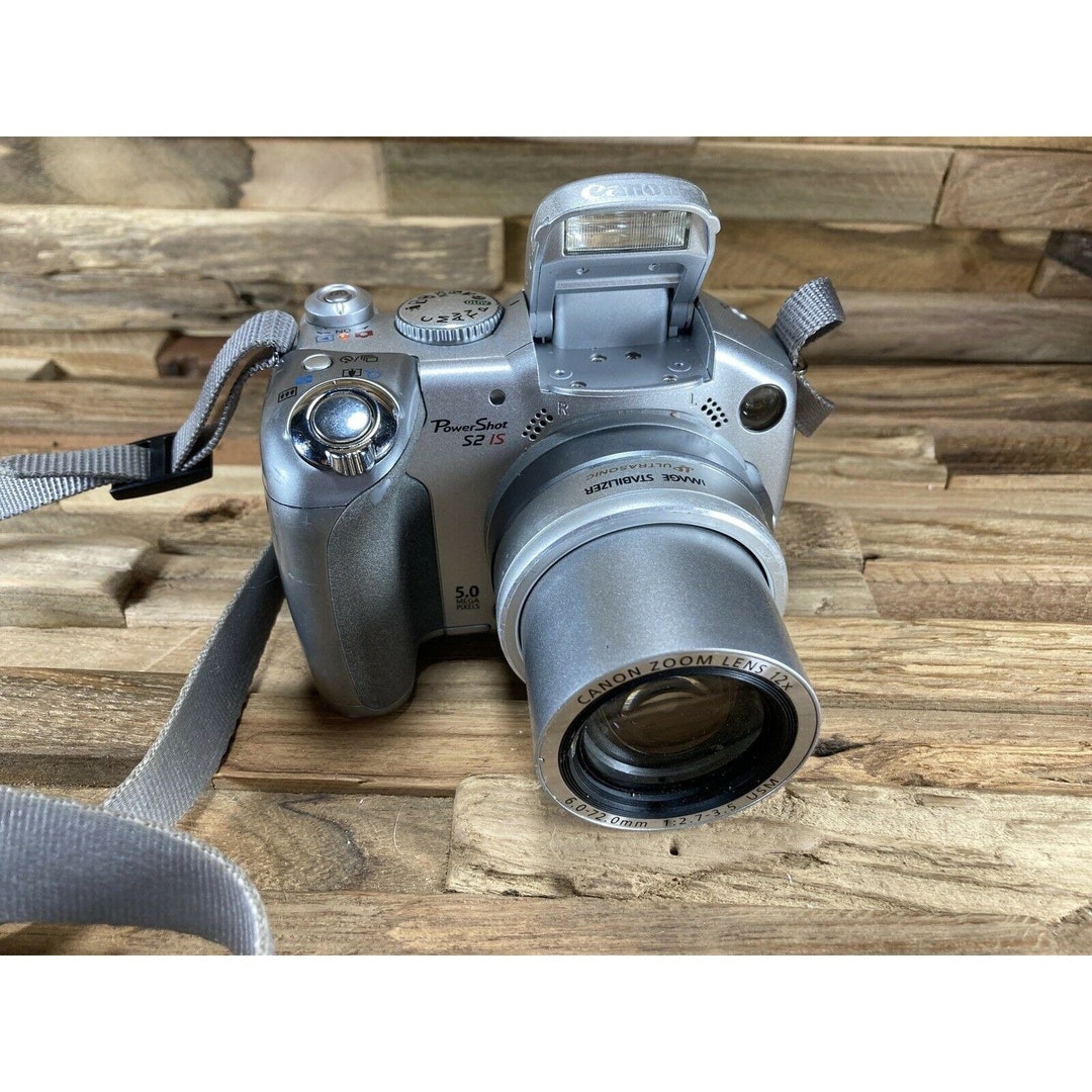 Canon Powershot S2 IS 5.0MP 12x Digital Camera Silver W Canon Powershot S2 IS 5.0MP 12x Digital Camera Silver W