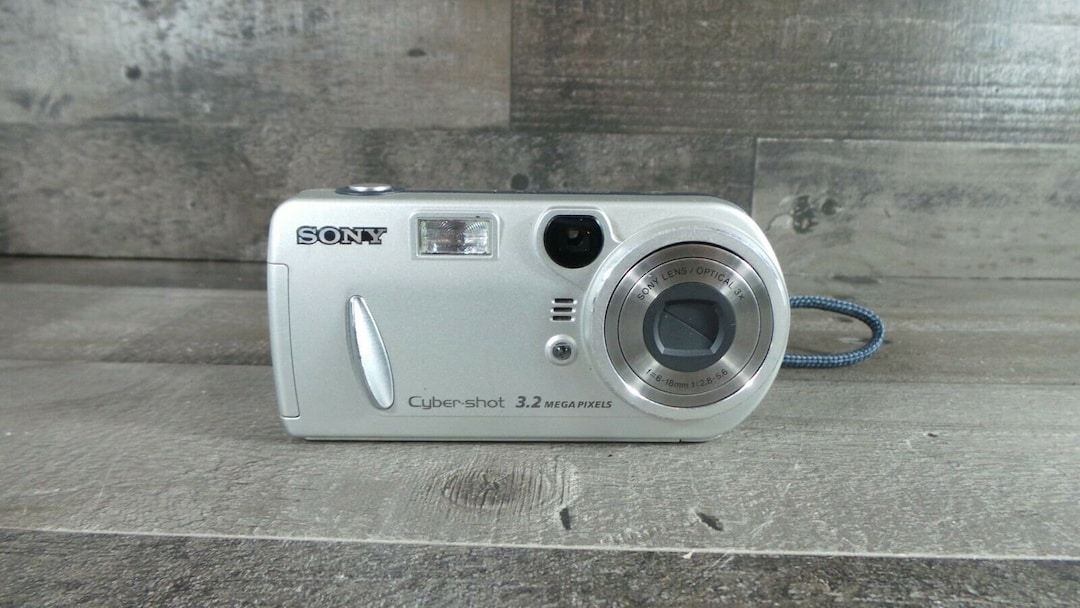Sony Cybershot DSCP72 3.2MP Digital Camera With 3x Optical Zoom Etsy