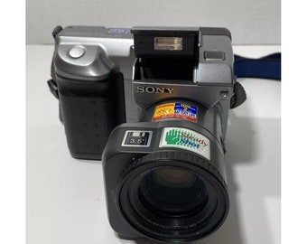 Sony Mavica MVC-CD200 2.1MP デジタルカメラ - シルバー