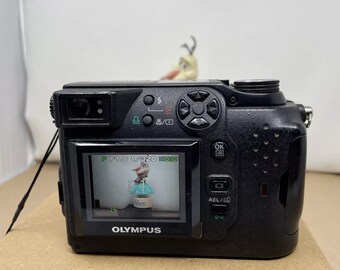 Olympus CAMEDIA C-4040 Zoom 4.1MP 3x Zoom Digital Camera Tested