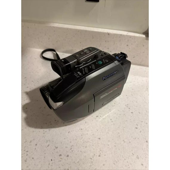 Panasonic PV-L550D Palmsight Palmcorder VHS-C Camcorder - Etsy