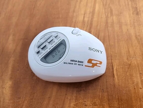 Sony SRFM85W S2 AM/FM Armband Walkman Radio